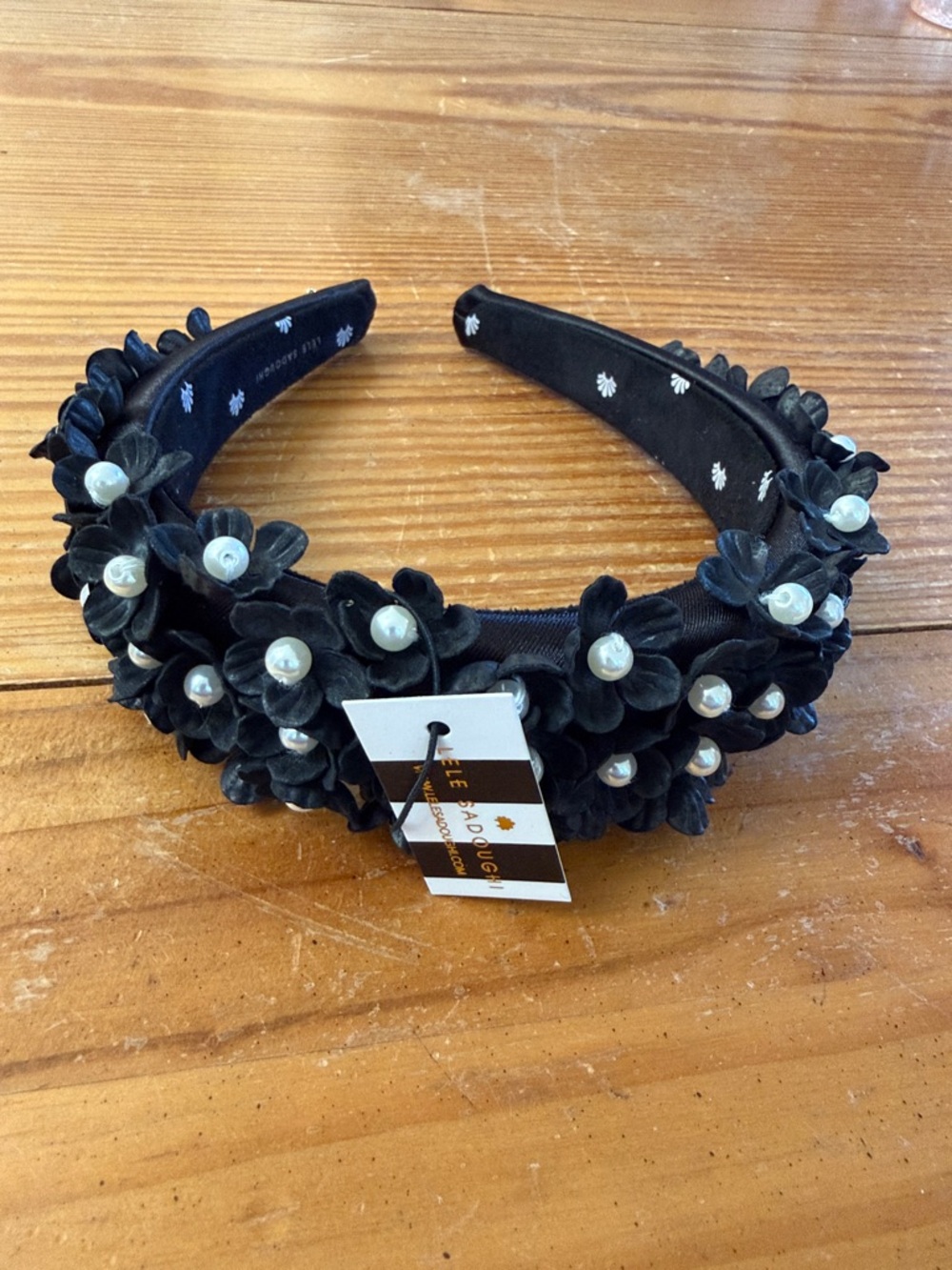 Lele Sadoughi Flower Alice headband, NWT - Picture 4 of 7